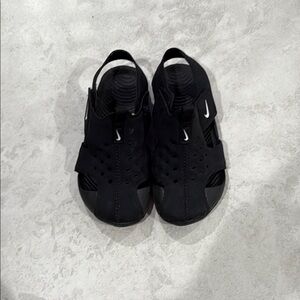 Nike Black Open-Toe Sandals